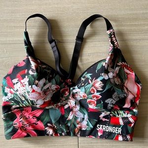 Stronger Sportsbra